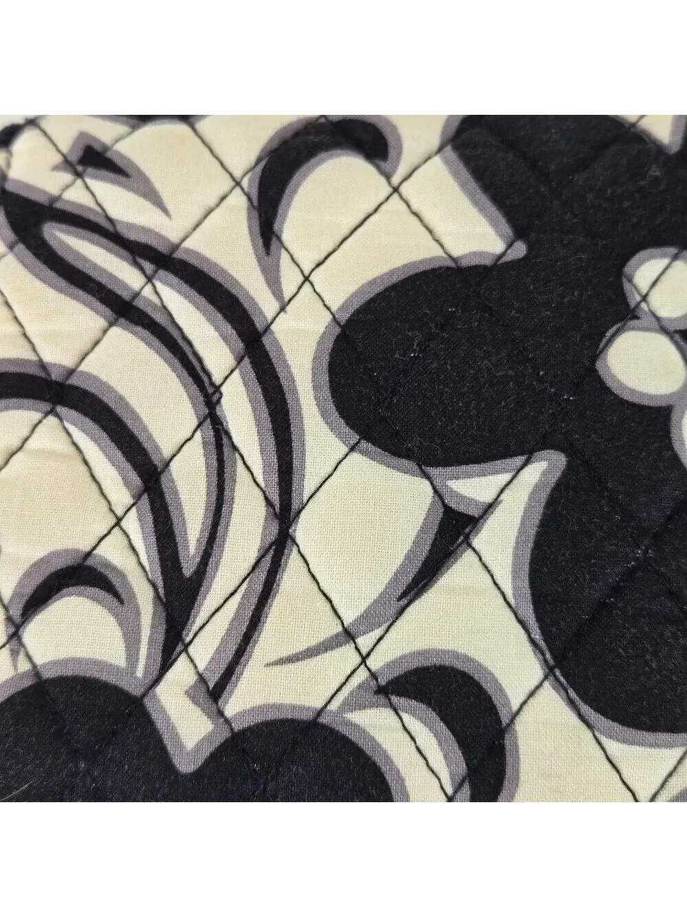Vera Bradley Black White Gray Cotton Quilted Wallet Wristlet Turnlock Closure - Picture 5 of 11